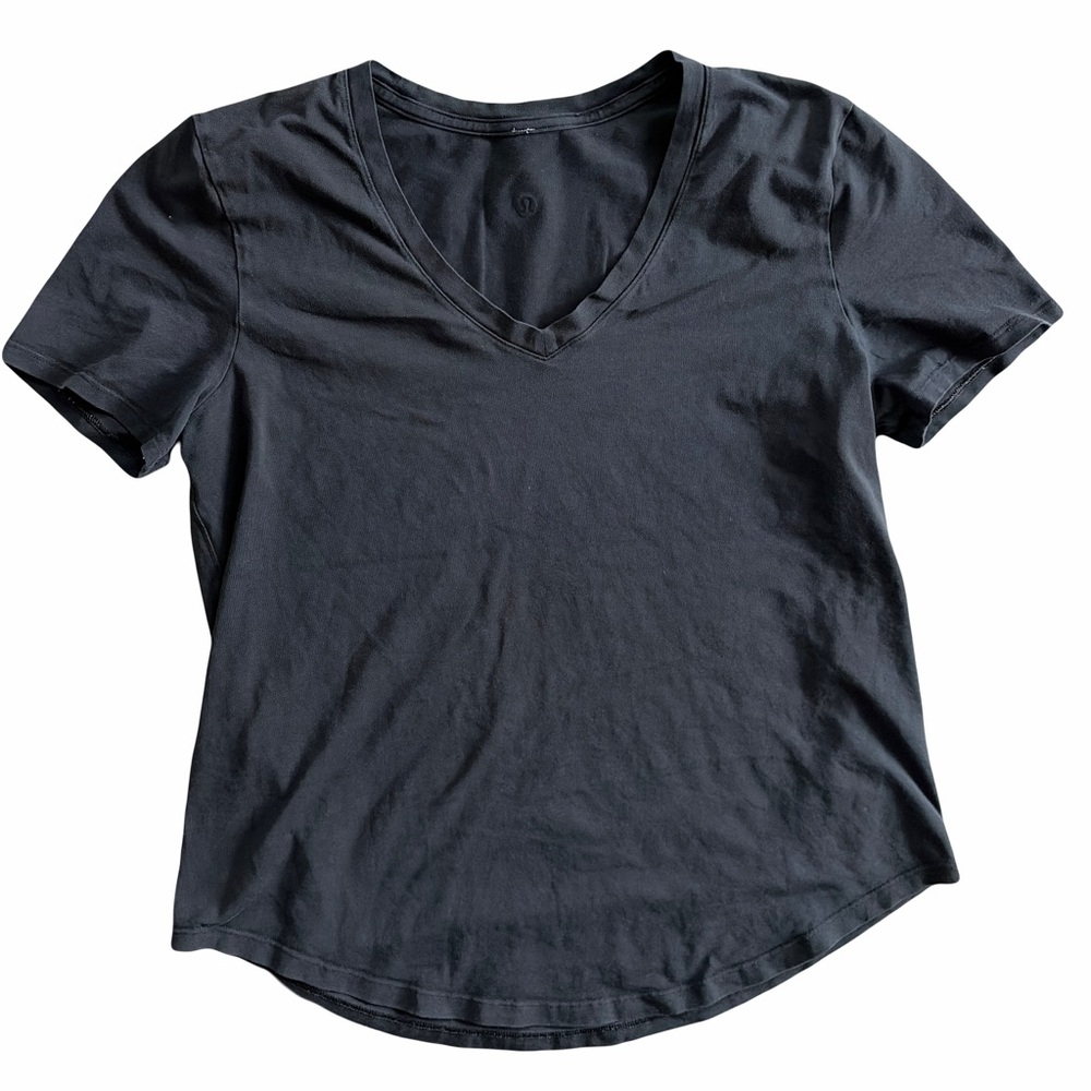 Lululemon 🍋 V-Neck Women's Top